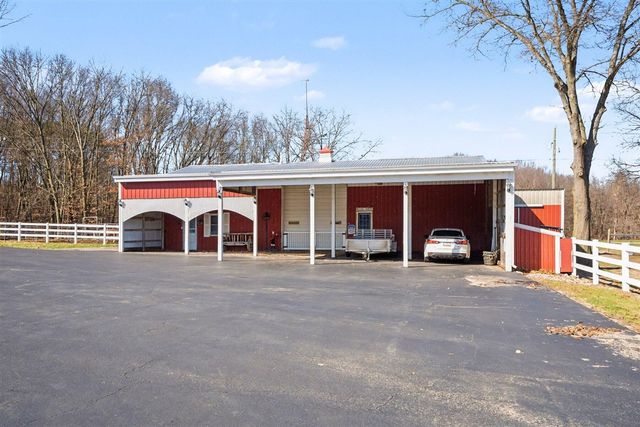 65650 Dailey Road, Edwardsburg, MI 49112