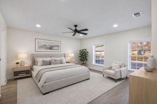 210 Lynnwood Dr, Houma, LA 70360