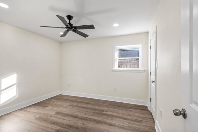 210 Lynnwood Dr, Houma, LA 70360