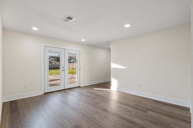 210 Lynnwood Dr, Houma, LA 70360