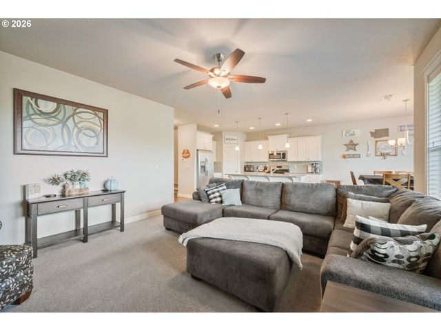 3400 N 10TH St, Ridgefield, WA 98642