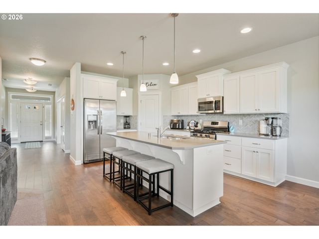 3400 N 10TH St, Ridgefield, WA 98642