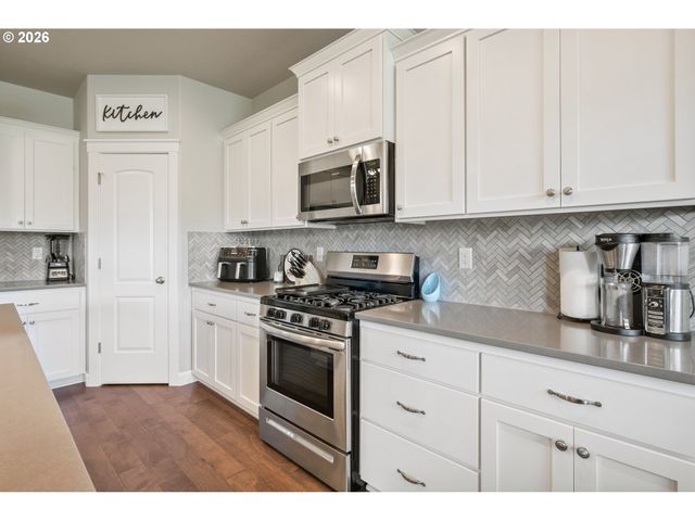 3400 N 10TH St, Ridgefield, WA 98642