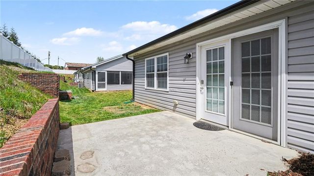 240 Londelle Lane, Asheboro, NC 27205
