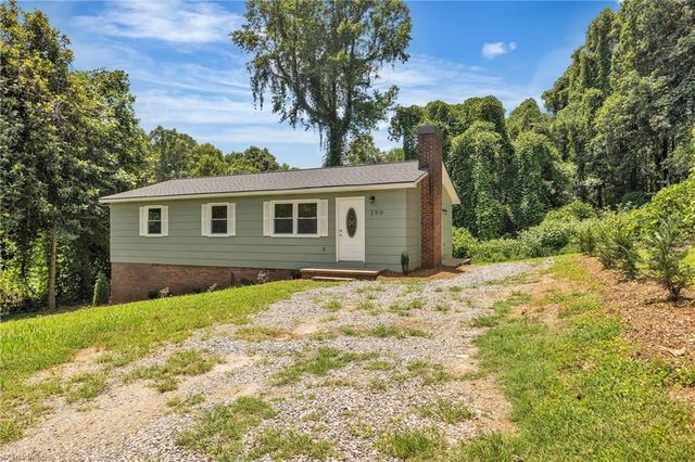 390 Hilltop Acres Street, North Wilkesboro, NC 28659