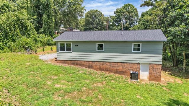 390 Hilltop Acres Street, North Wilkesboro, NC 28659