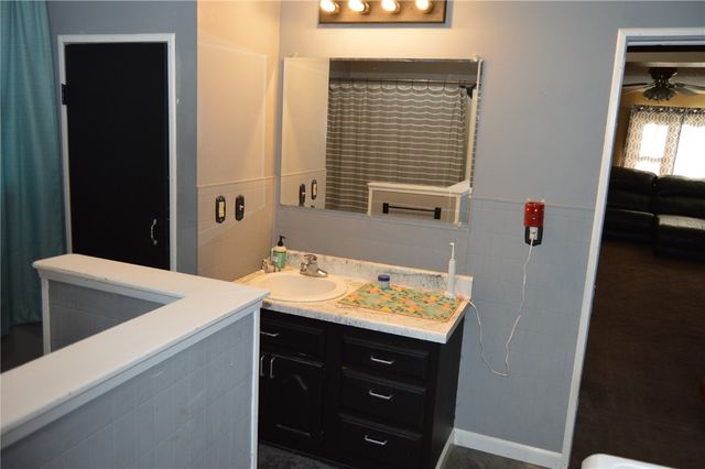 1102 D Avenue, Vinton, IA 52349