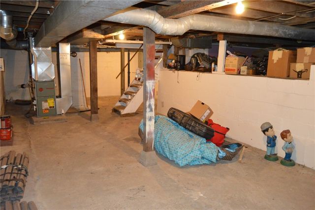 1102 D Avenue, Vinton, IA 52349