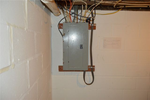 1102 D Avenue, Vinton, IA 52349