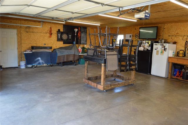 1102 D Avenue, Vinton, IA 52349