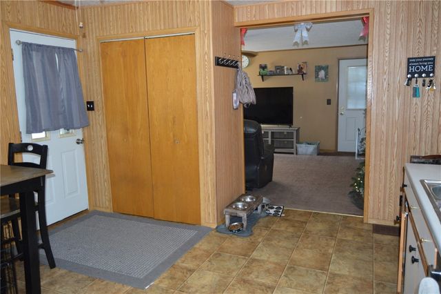 1102 D Avenue, Vinton, IA 52349