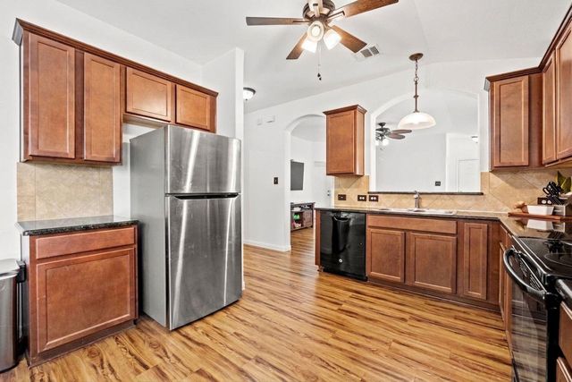 412 Old Peak RD, Georgetown, TX 78626