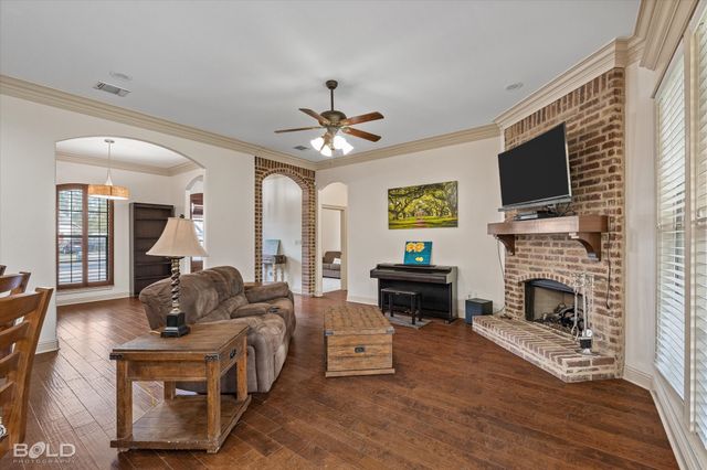 513 Dogwood South Lane, Haughton, LA 71037