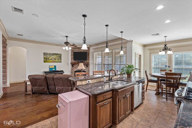 513 Dogwood South Lane, Haughton, LA 71037