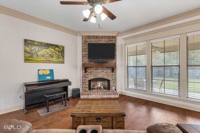 513 Dogwood South Lane, Haughton, LA 71037