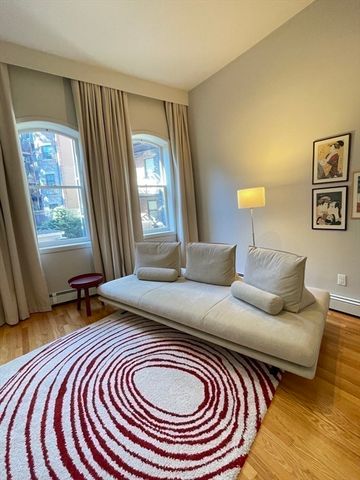 70 Clarendon St 1, Boston, MA 02116