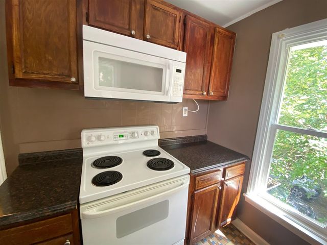 611 Emmet Street, Ypsilanti, MI 48197