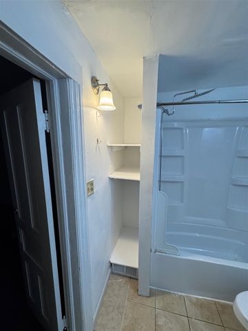 611 Emmet Street, Ypsilanti, MI 48197