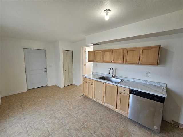 301 CLARK STREET, Maitland, FL 32751