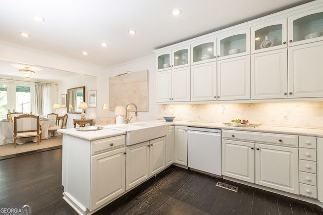 2525 Peachtree Road NE 25, Atlanta, GA 30305