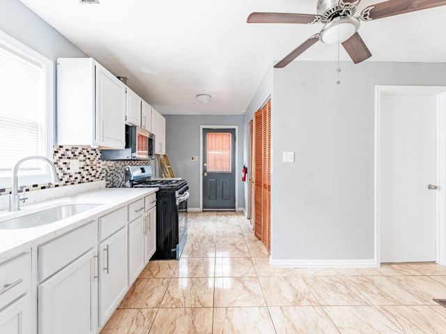14732 Dorchester Avenue, Dolton, IL 60419