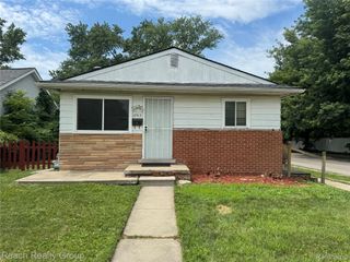 18513 Centralia, Redford Charter Township, MI 48240