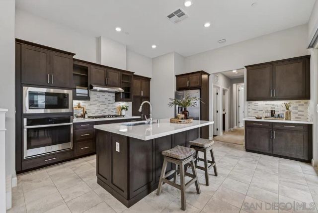 16750 Coyote Bush Drive 97, San Diego, CA 92127