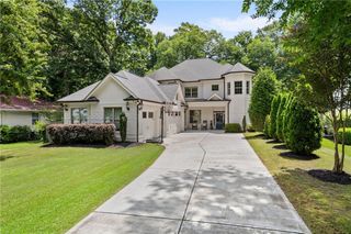 2601 Stoland NE Drive, Brookhaven, GA 30319