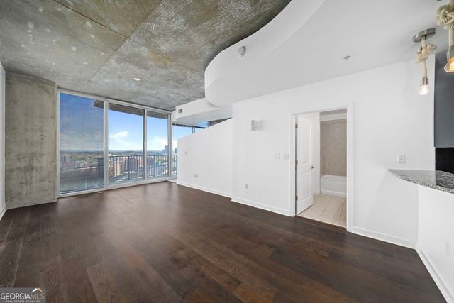 400 W Peachtree Street NW 1702, Atlanta, GA 30308