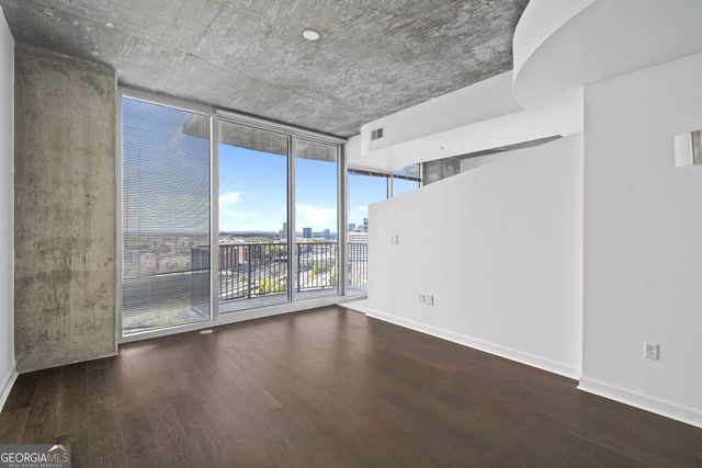 400 W Peachtree Street NW 1702, Atlanta, GA 30308