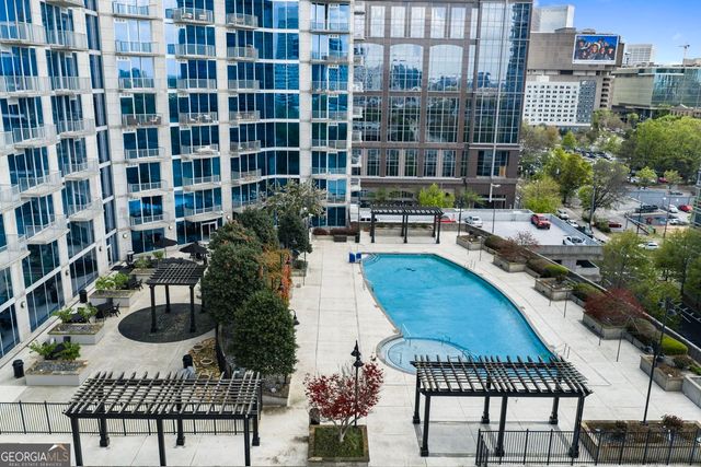 400 W Peachtree Street NW 1702, Atlanta, GA 30308