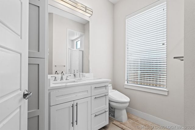 1706 Warwick Circle, Ardmore, OK 73401