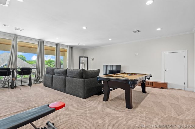 1706 Warwick Circle, Ardmore, OK 73401