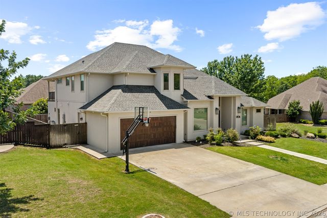 1706 Warwick Circle, Ardmore, OK 73401