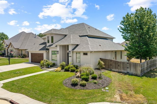 1706 Warwick Circle, Ardmore, OK 73401