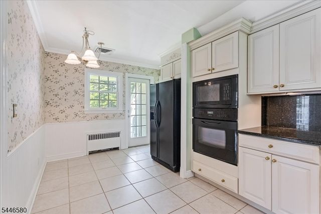 23 The Crossway, Kinnelon Boro, NJ 07405
