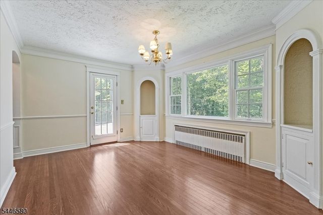 23 The Crossway, Kinnelon Boro, NJ 07405