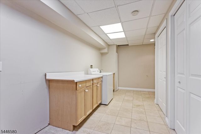 23 The Crossway, Kinnelon Boro, NJ 07405
