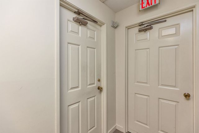 1 Northbrook Dr Unit 102, Manchester, NH 03102