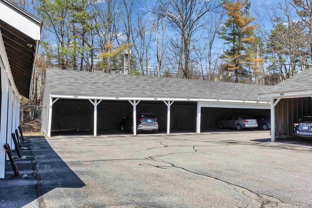 1 Northbrook Dr Unit 102, Manchester, NH 03102