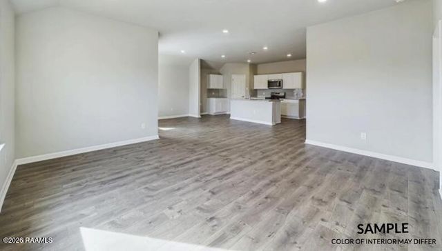 1518 Colonel Ridge, New Iberia, LA 70560