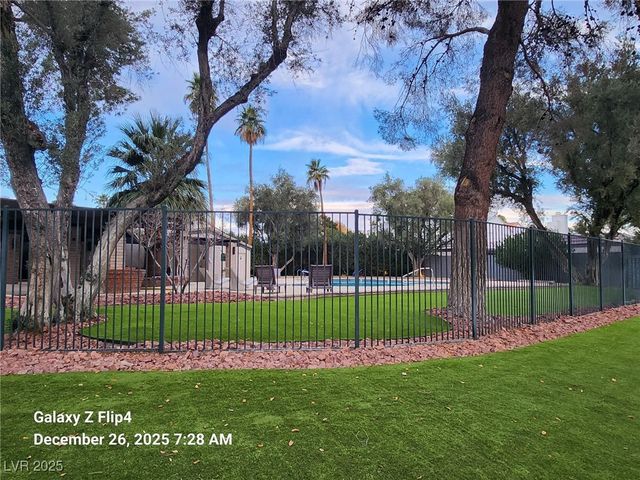 1018 Bel Air Circle, Las Vegas, NV 89109
