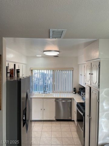 1018 Bel Air Circle, Las Vegas, NV 89109