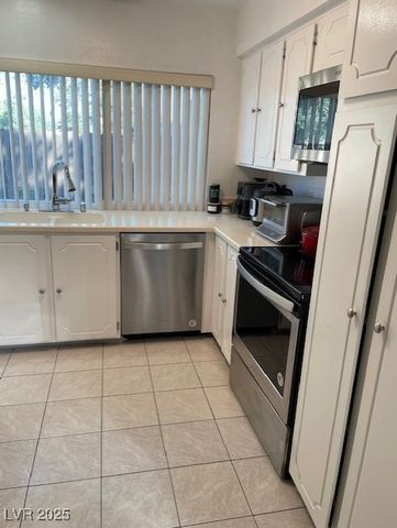 1018 Bel Air Circle, Las Vegas, NV 89109