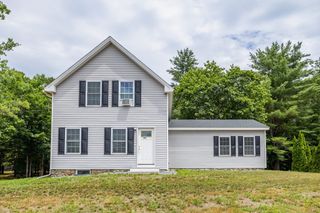 215 Main St, Townsend, MA 01469