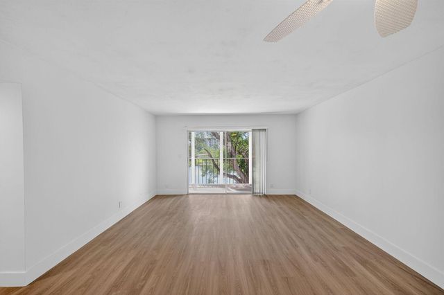 14375 Strathmore Lane 303, Delray Beach, FL 33446