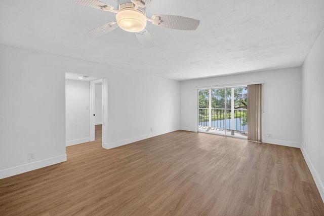 14375 Strathmore Lane 303, Delray Beach, FL 33446