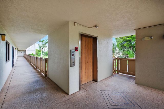 14375 Strathmore Lane 303, Delray Beach, FL 33446