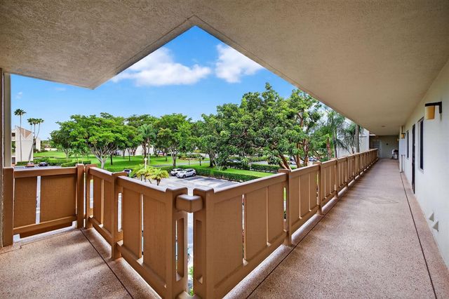 14375 Strathmore Lane 303, Delray Beach, FL 33446