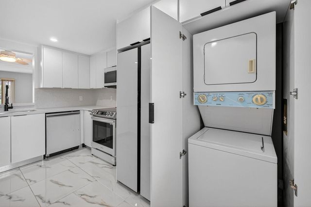14375 Strathmore Lane 303, Delray Beach, FL 33446